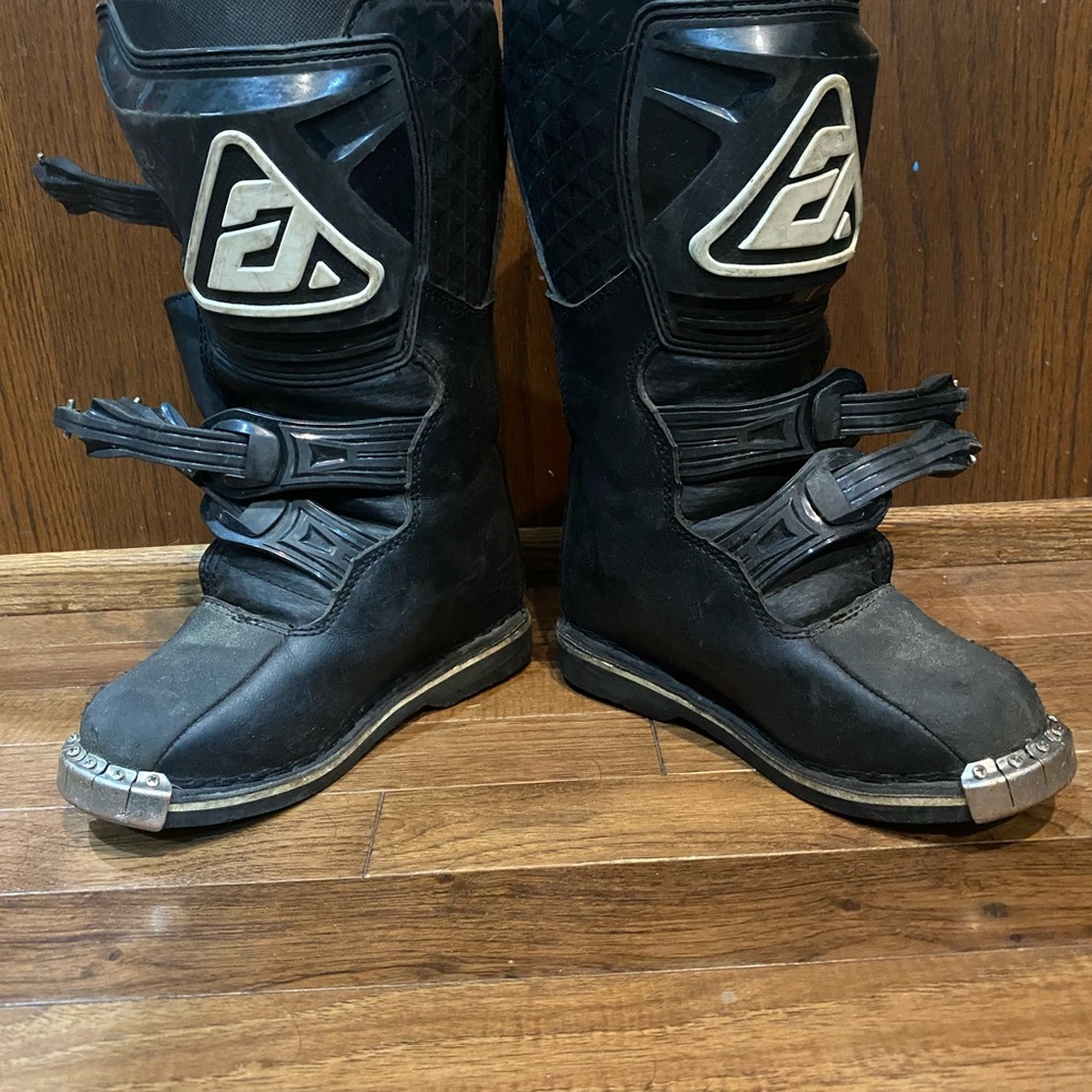 Youth Black Motocross Boots with Metal Toe Caps